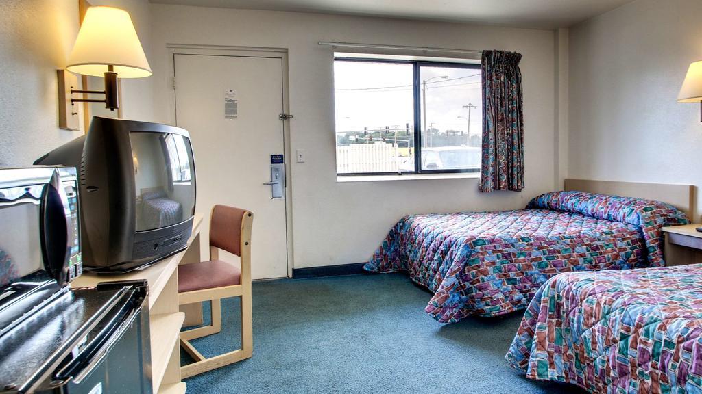 Motel 6 Des Moines South - Airport 외부 사진