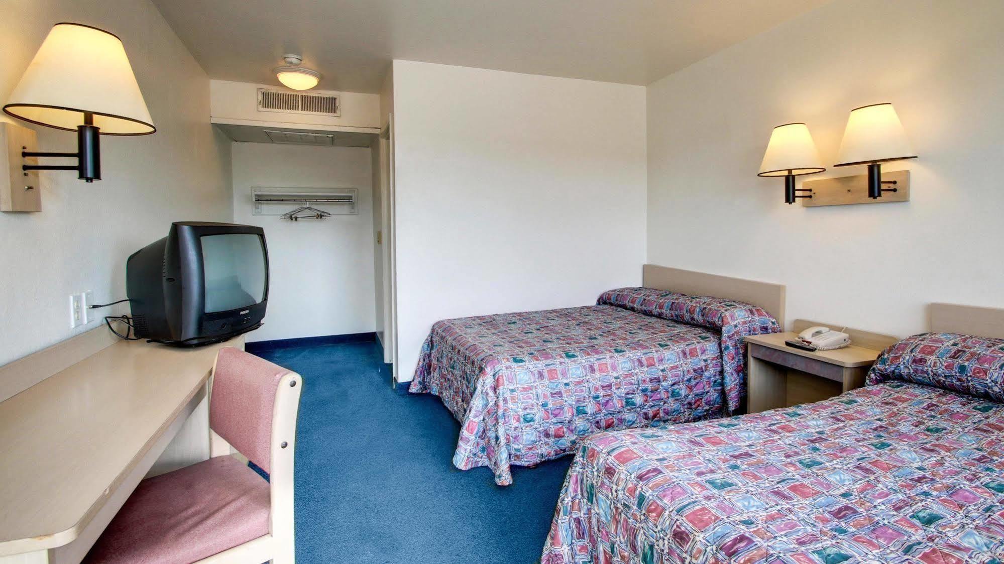 Motel 6 Des Moines South - Airport 외부 사진