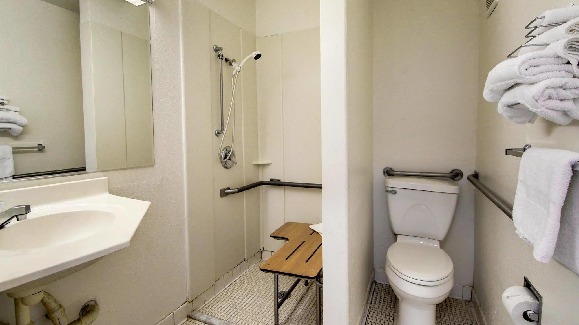 Motel 6 Des Moines South - Airport 외부 사진