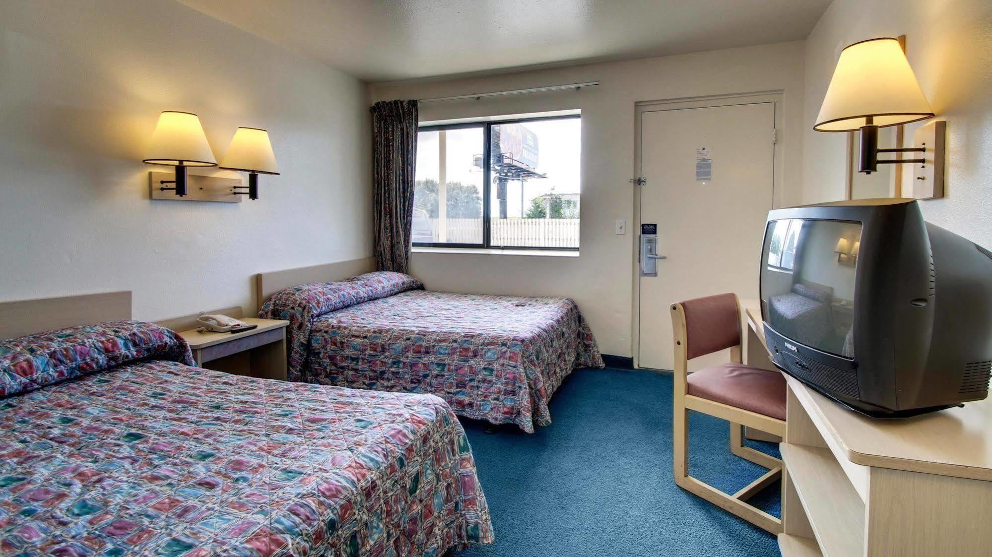 Motel 6 Des Moines South - Airport 외부 사진